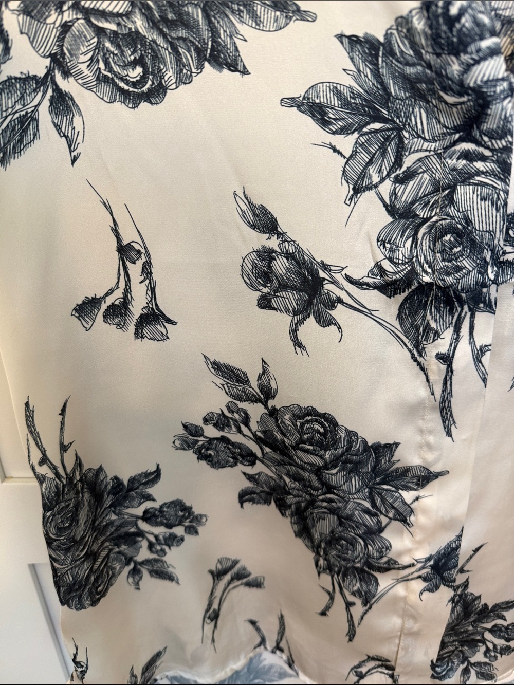 Elie Tahari Ivory Short Sleeve Blouse with Floral Print - Picture 3 of 6